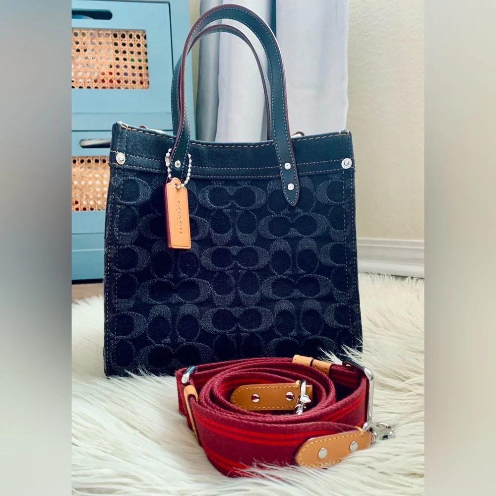 Coach Field Tote 22 Signature Denim Black FINAL MARK DOWN - Picture 1 of 15